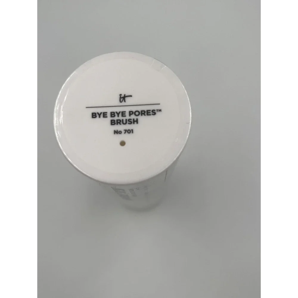 IT Cosmetics Heavenly Skin Bye Bye Pores Brush No 701 Powder Makeup Brush New